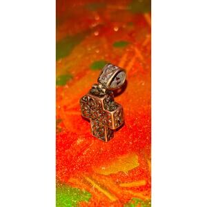 Ornate .925 Sterling Silver Cross Pendant – Gothic Floral Etched Design